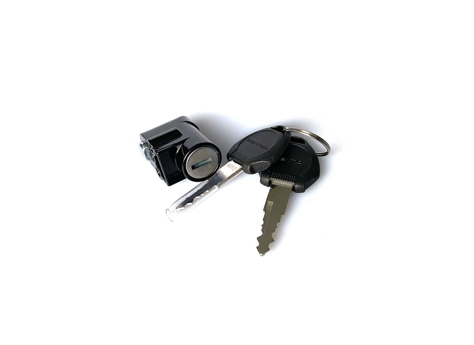 Battery lock with 2 keys for battery holder
