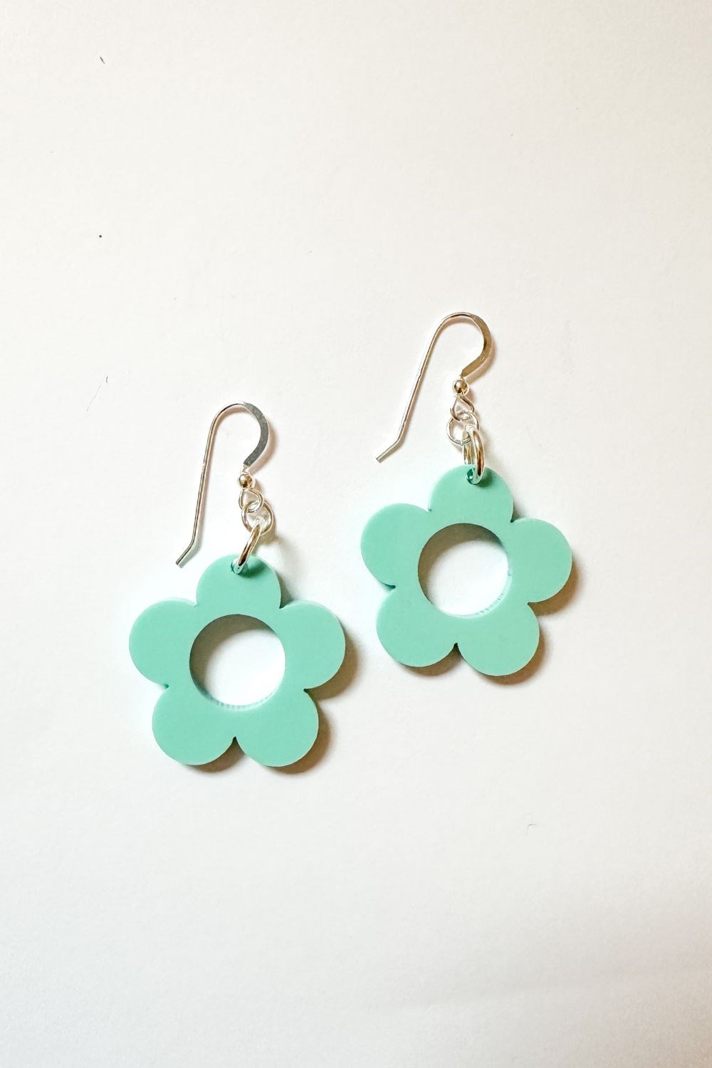 Cissi och Selma Earrings Frö Mint - Retro flower earrings in mint green