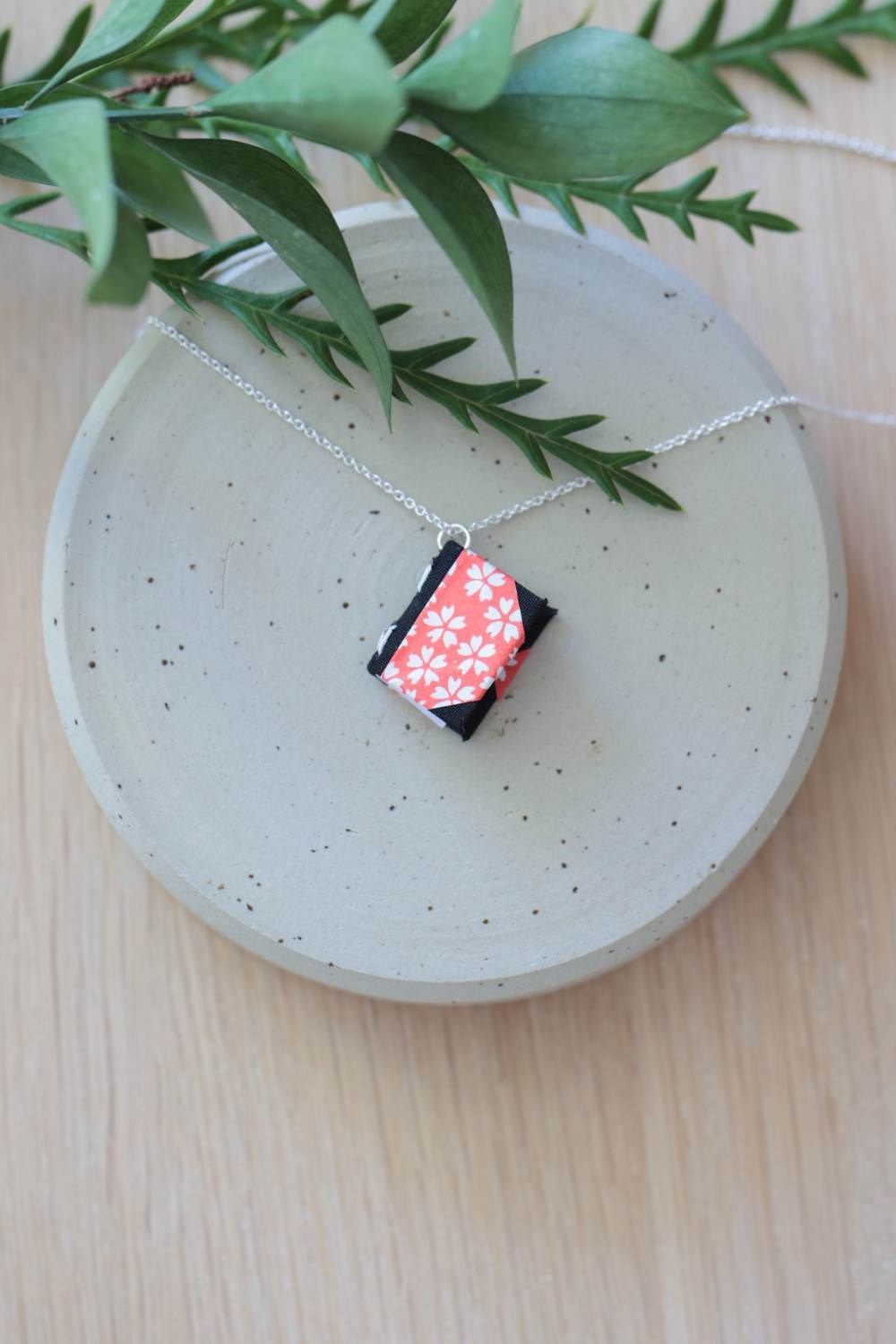 Bookie Necklace red flower - miniature book