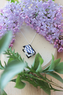 Halsband silverkedja Blue arrow - miniatyrbok