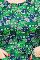 Cissi och Selma Doris dress Vår gata grön