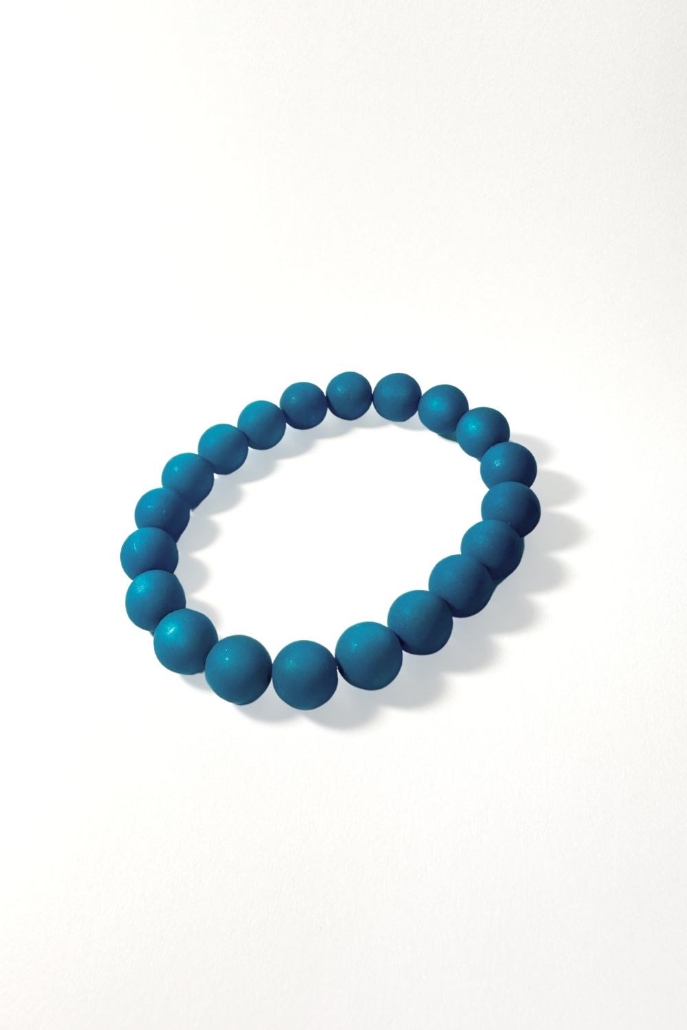 Bracelet with resin beads in petrol