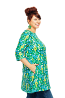 Anita tunika Ängsmark Turkos och gul blommig lång topp i ekologisk bomullstrikå