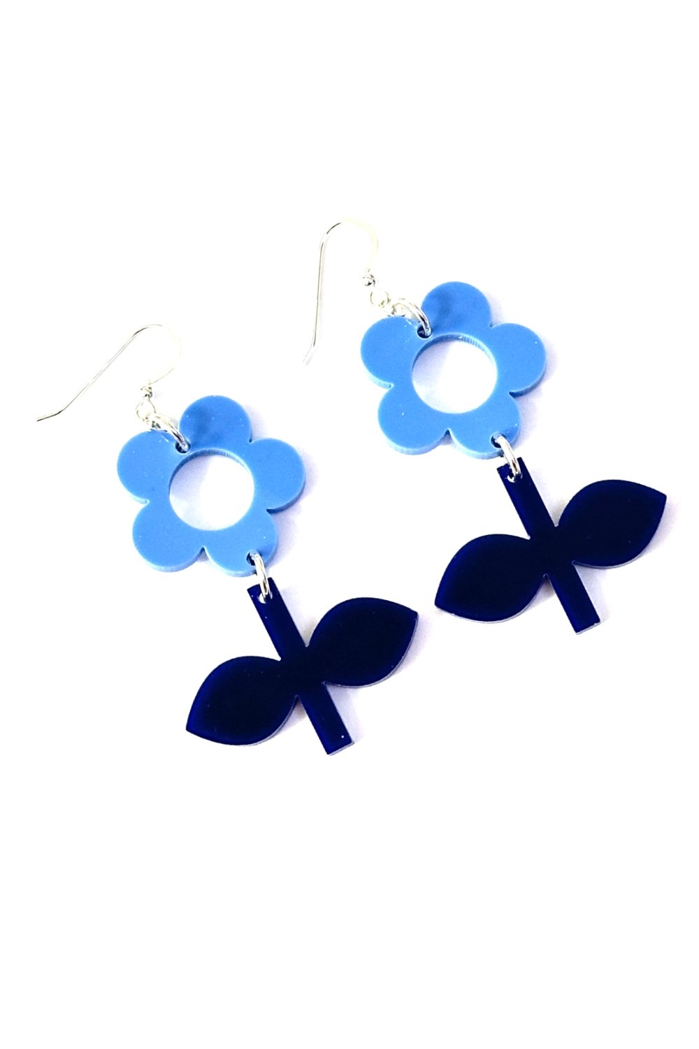 Cissi och Selma Earring Blom Hortensia/Night - Flower in light blue/navy