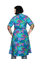 Cissi och Selma Vivi dress Trädgård purple  | flower print midi dress in organic cotton