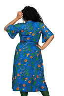 Cissi och Selma Josefine wrap dress Ogräs Blå - Blue floral print midi dress in viscose jersey