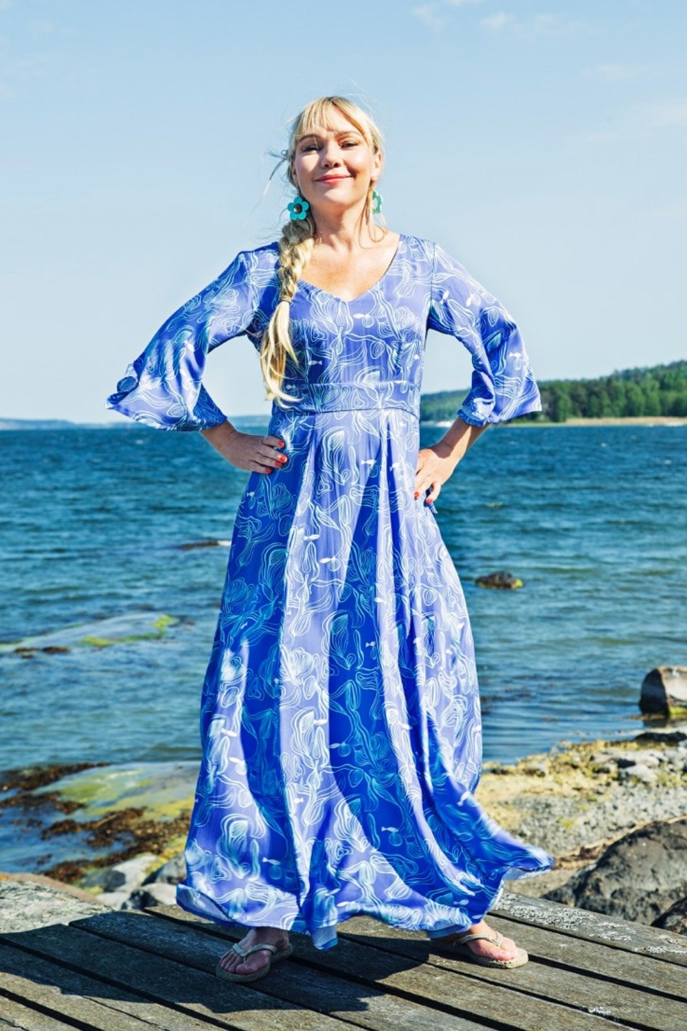 Cissi och Selma Greta dress Sjögräs - Blue graphic print maxi dress in Lyocell
