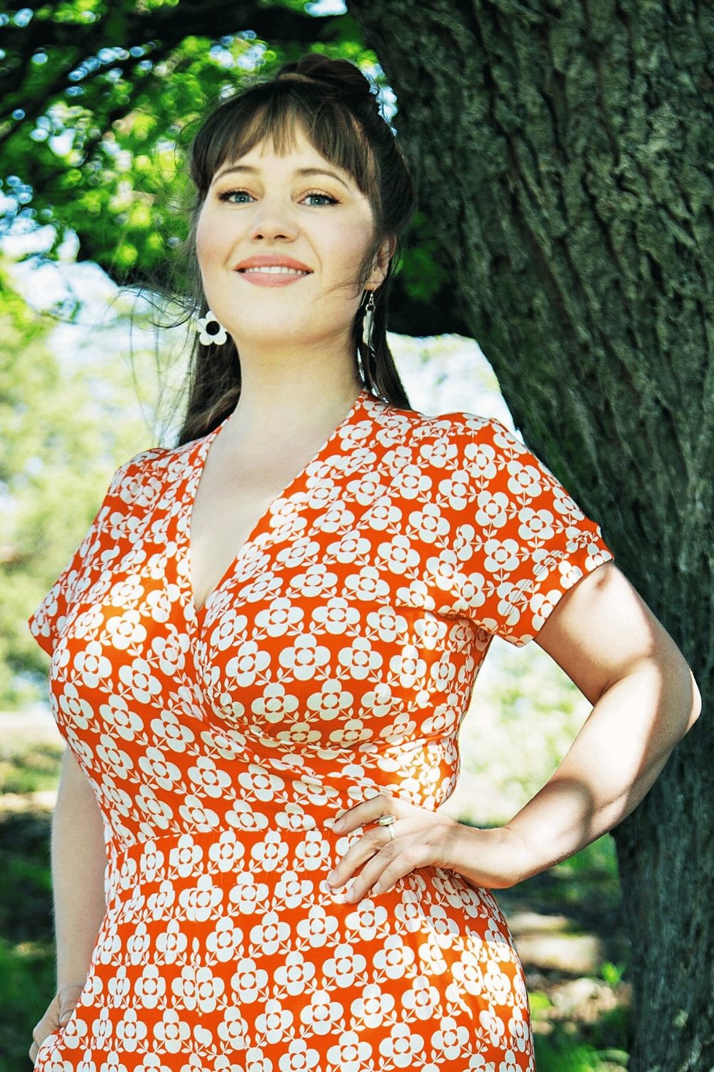 Cissi och Selma Jessica top Spaljé Orange - floral print wrap top in viscose