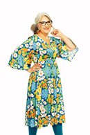 Cissi och Selma Gullan dress Blomklasar | Empire-cut party dress with butterfly sleeves