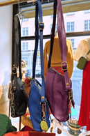 Shoulder strap bag in Purple leather