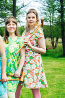 Cissi och Selma Siv dress Humlesurr Coral | Floral print summer dress in cotton