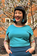 Cissi och Selma Ylva top Lagun | Turquoise boat neck summer blouse in viscose