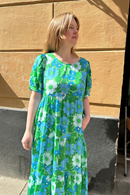 Cissi och Selma Ida dress Humlesurr Blågrön - Blue green flower print summer dress for weddings and parties