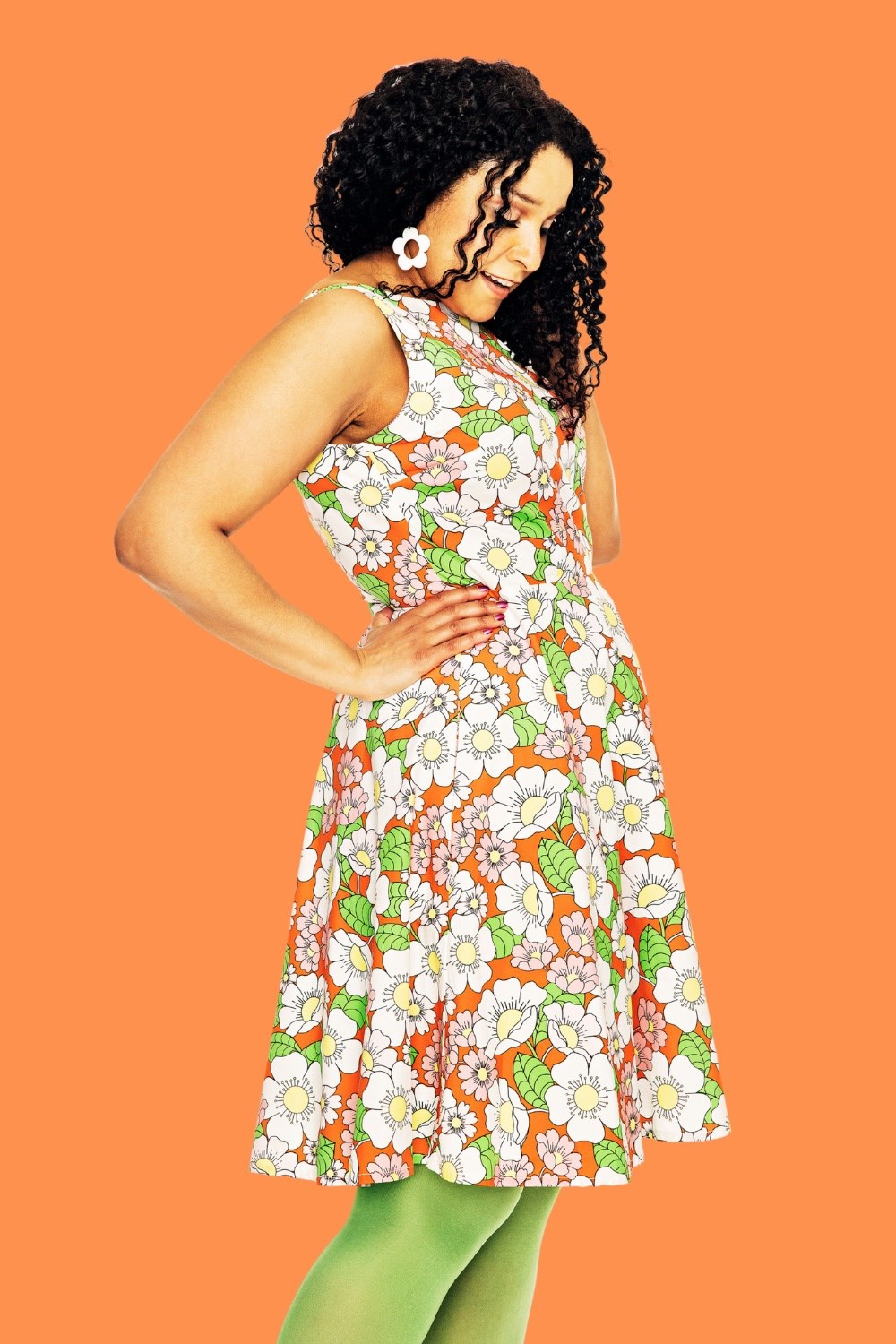 Saga dress Humlesurr Korall - sleeveless 50s party dress in coral flower print