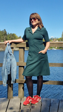 Cissi och Selma Monica dress Dark green - Fitted cotton jersey shirt dress