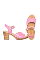 Amelia Pink clog. Rosa träsko med klack i skinn, öppen tå och ankel-rem