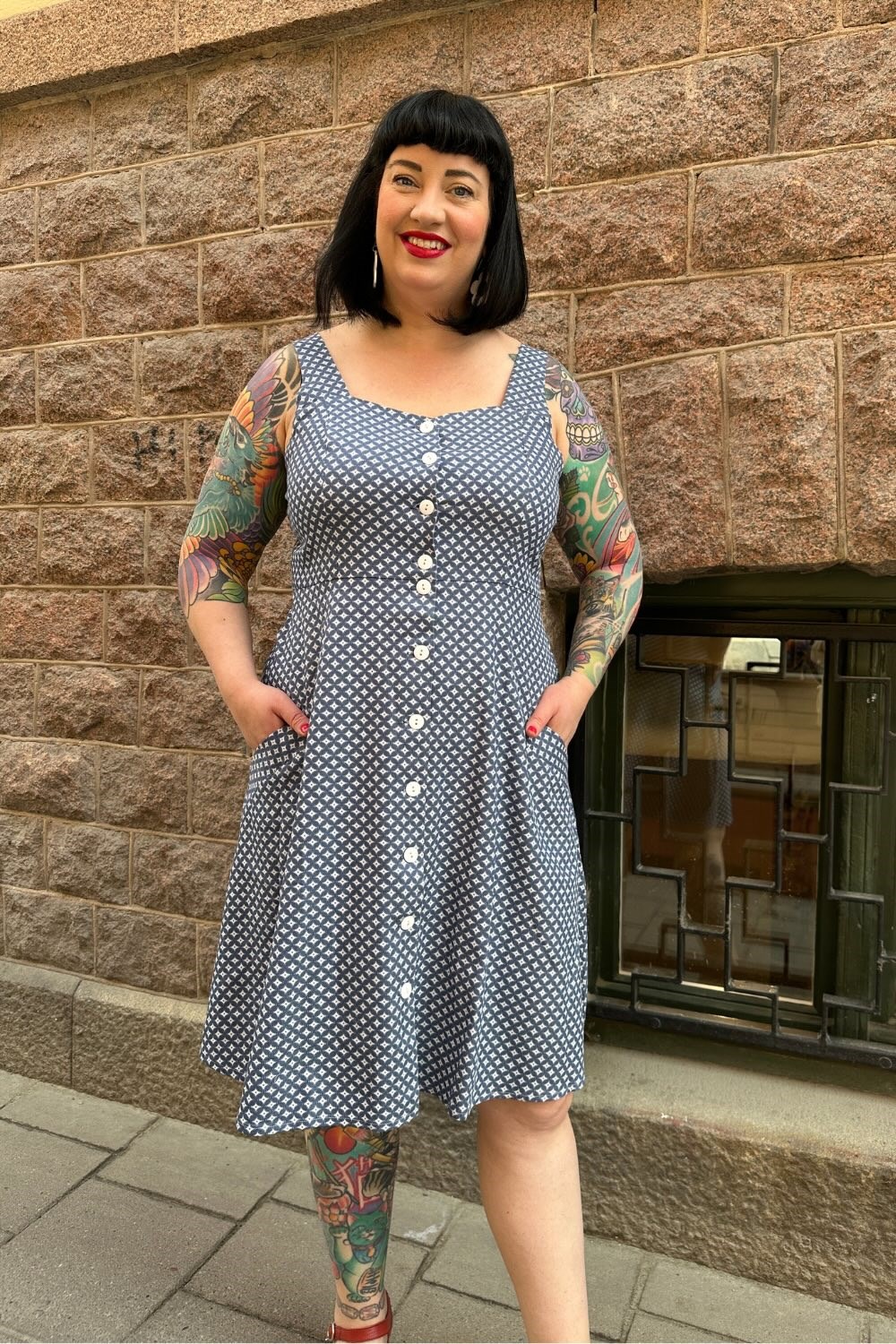 Cissi och Selma Maja klänning diamant - sleeveless summerdress with graphic print and buttons at the front