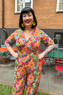 Cissi och Selma Britta jumpsuit Fågeltivoli Orange - Colorful print