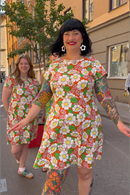 Cissi och Selma Siv dress Humlesurr Coral | Floral print summer dress in cotton