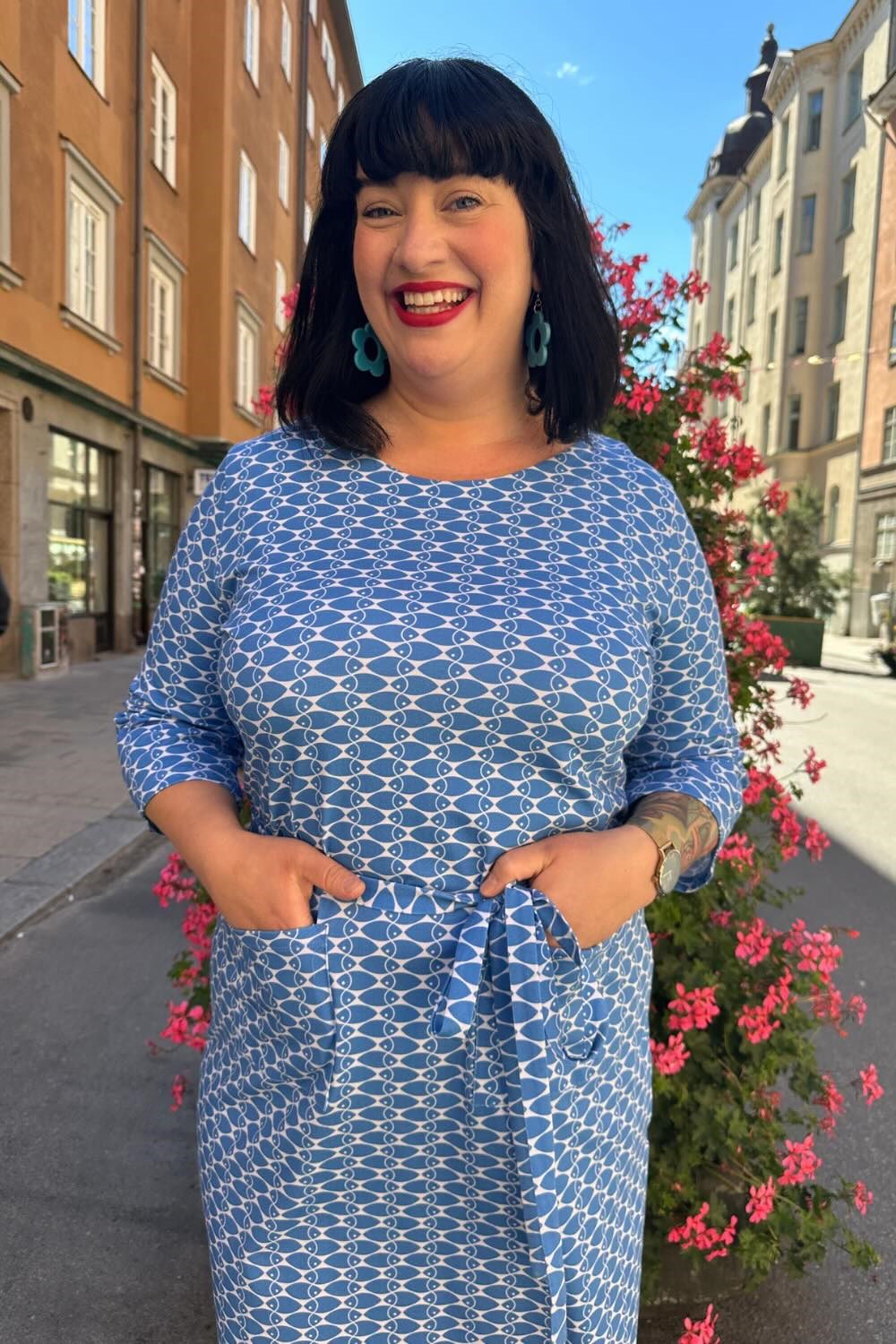 Doris klänning Mört Blå