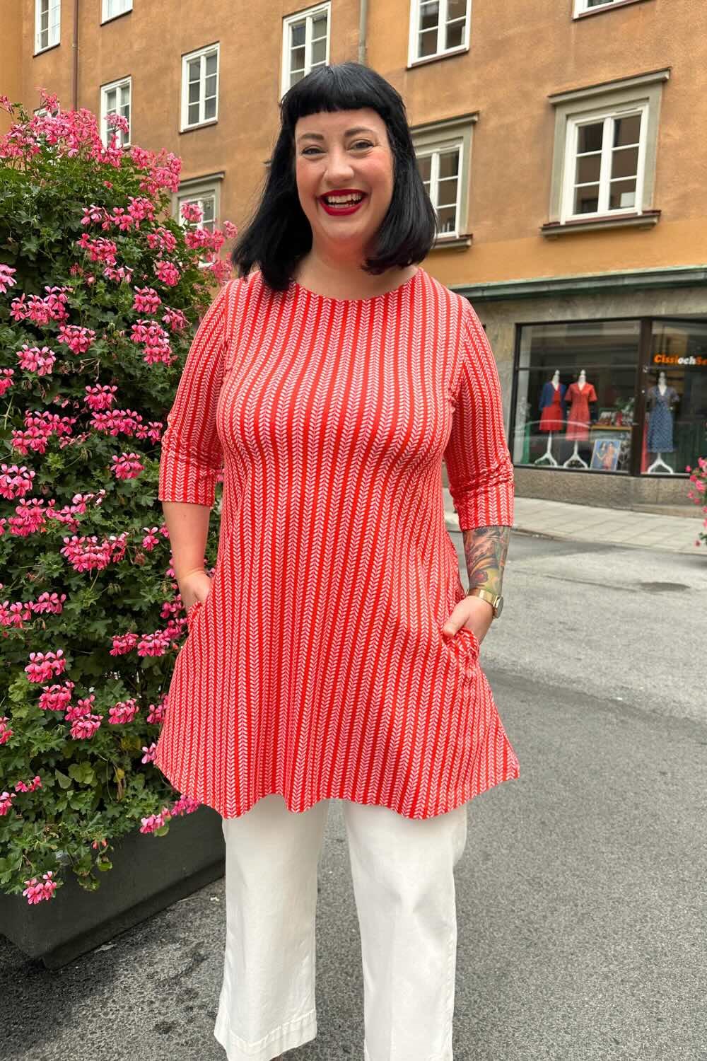 Cissi och Selma Anita top Ranka - tomato red long top with stripes