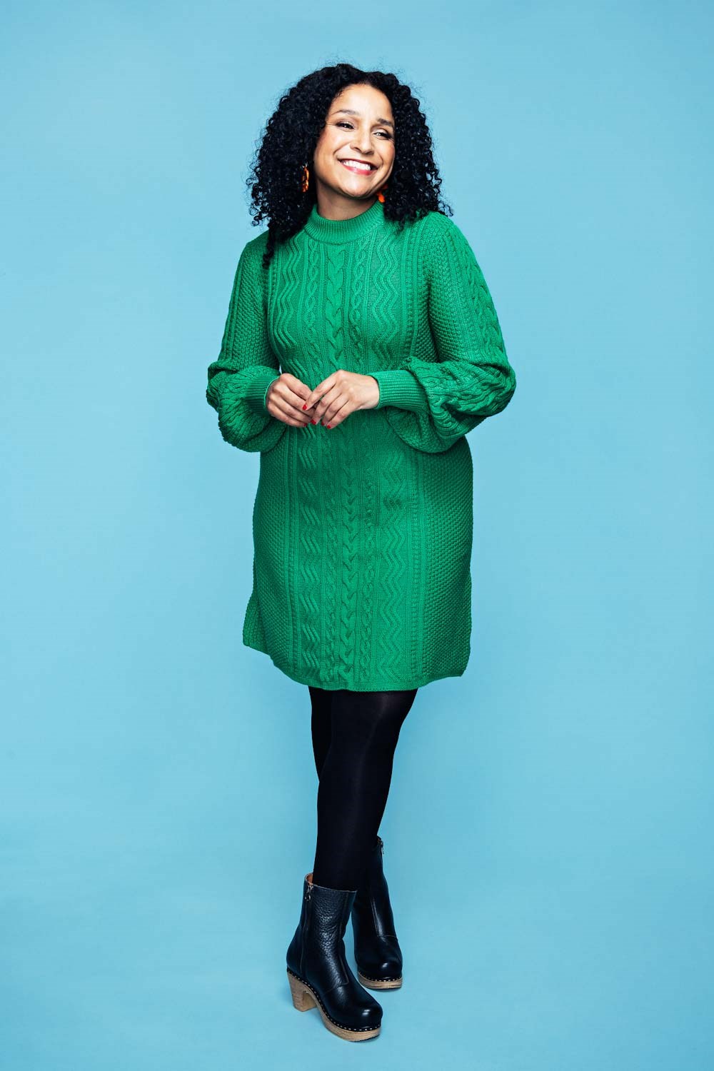Cissi och Selma Svea dress Äng - Green cable knitted dress in organic cotton