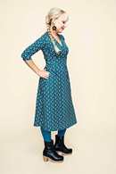 Cissi och Selma Vera dress Miniblom blåbär - blueberry blue wrap dress in organic cotton