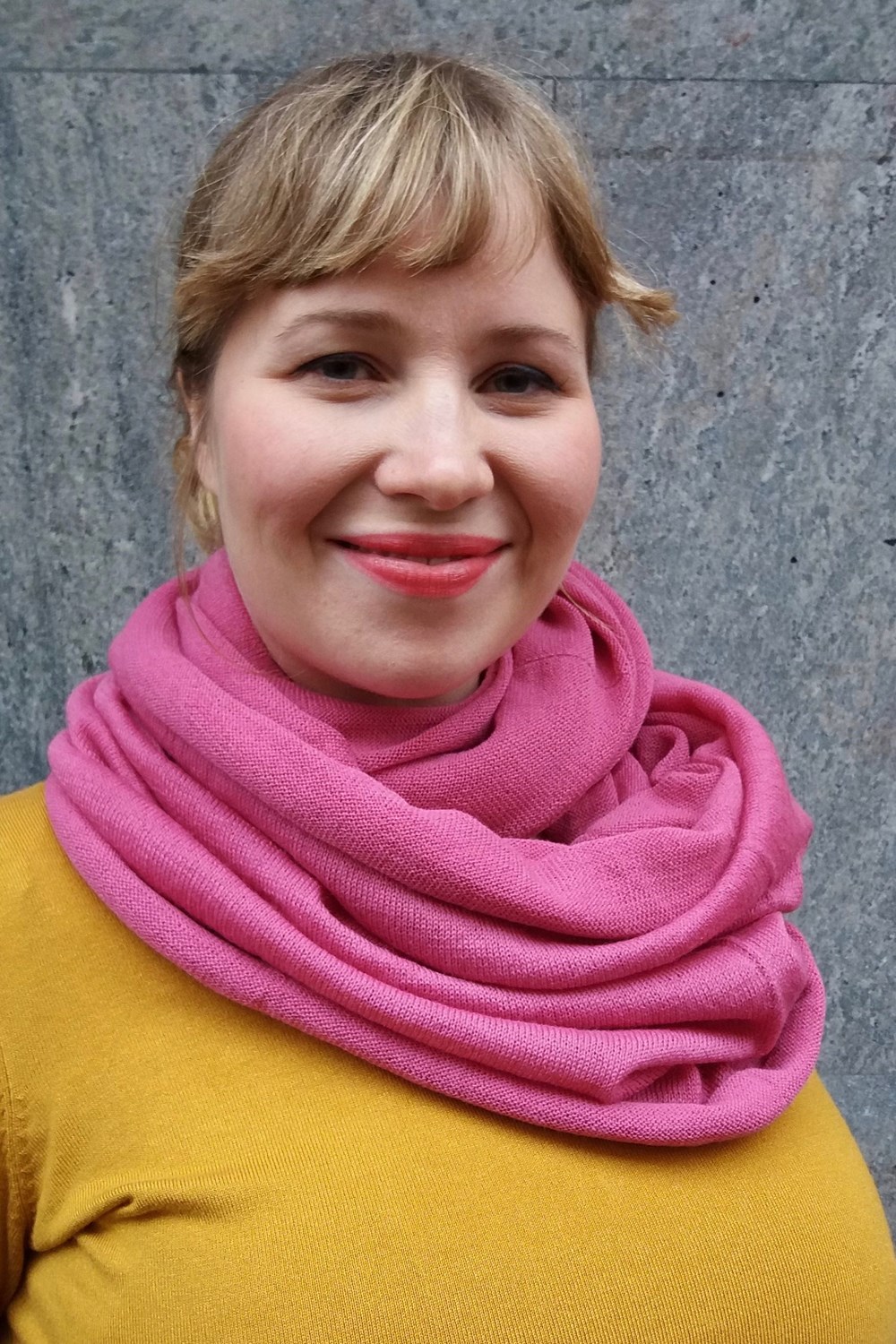 Slätstickad tubsjal rosa