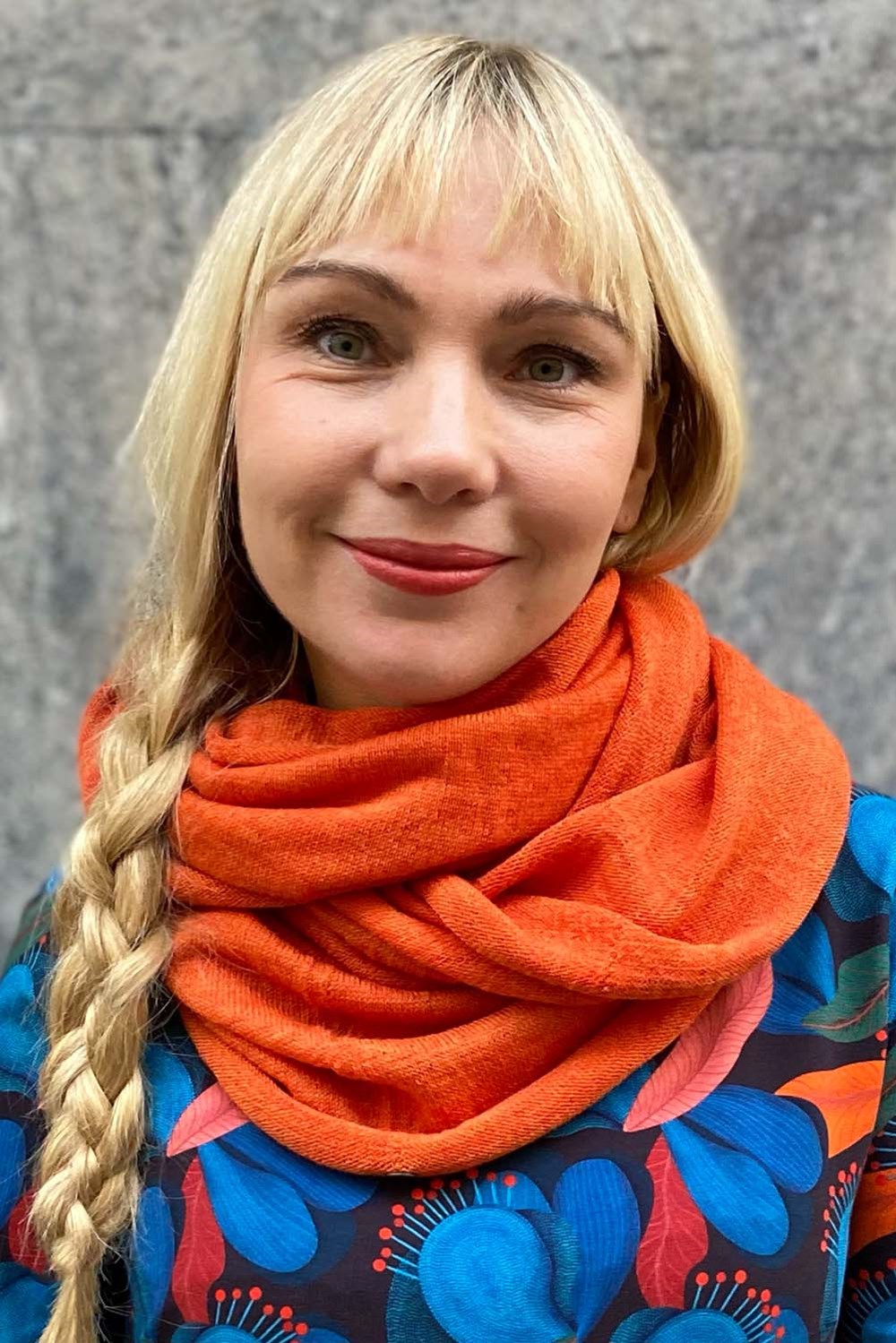 Slätstickad tubsjal Orange