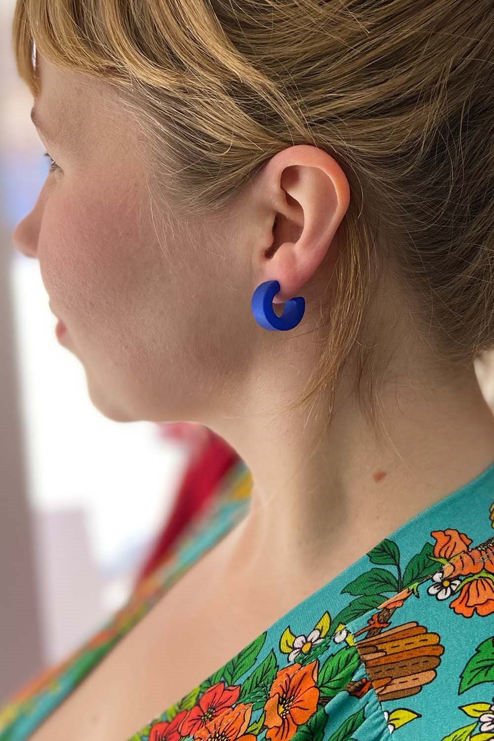 Earrings resin 60s style cobalt