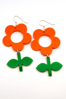 Cissi och Selma Earrings Flora Apelsin/Basilika - large flower retro earrings in orange/green