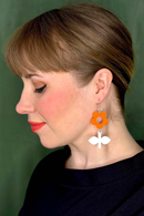 Earrings Blom Apelsin/Vitsippa liten - Orange and white flower
