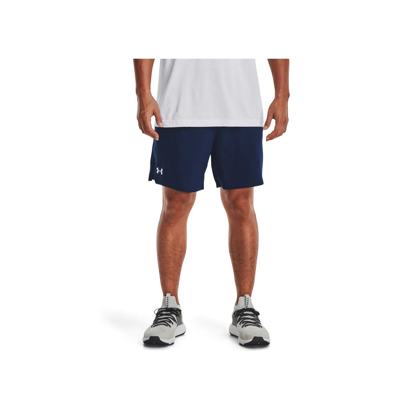 Under Armour Shorts Vanish Woven 6 in Shorts Academy