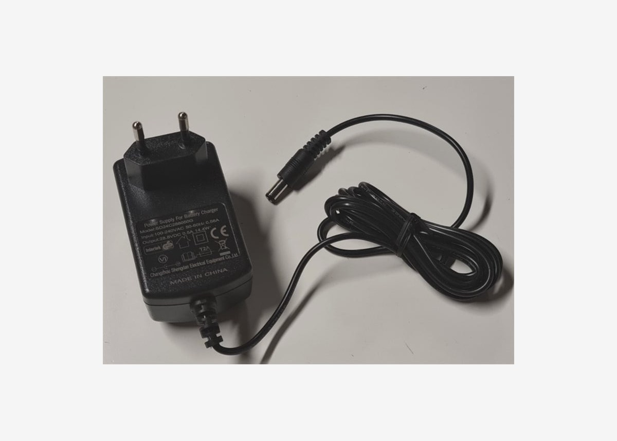 Oplader 24V til elscooter - 500 mAh