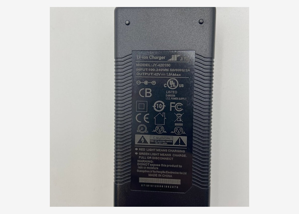 Oplader 36V 1,5A Litium