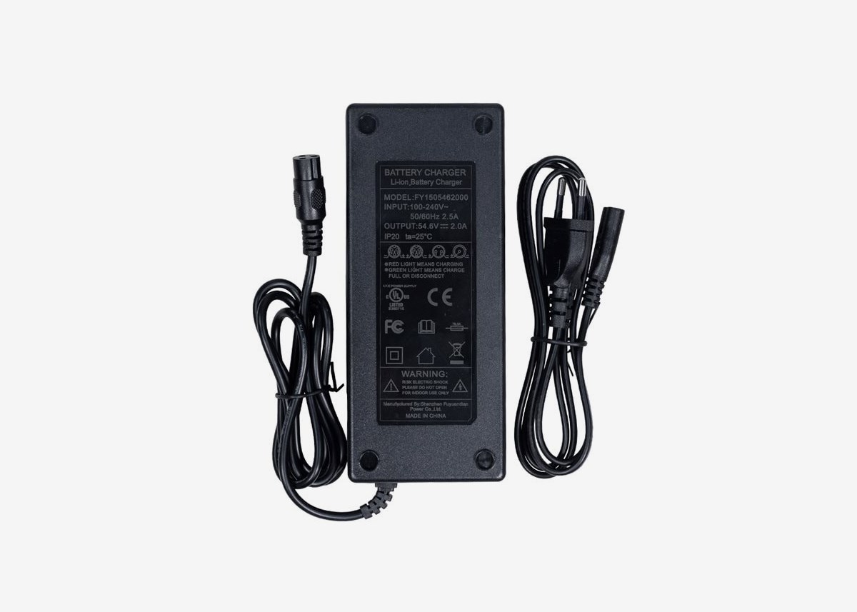 Charger 48V 2,0A GX16 female connector