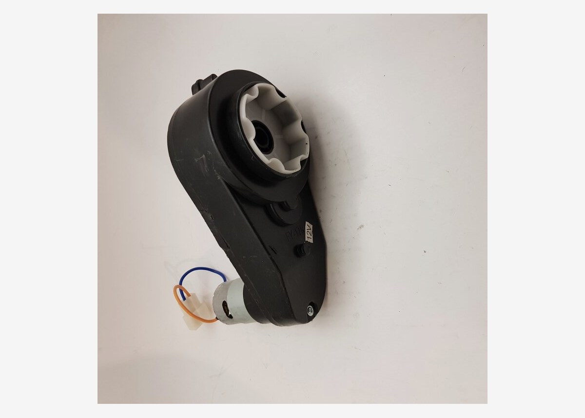 Motor till elbil Mercedes SL63 - Höger