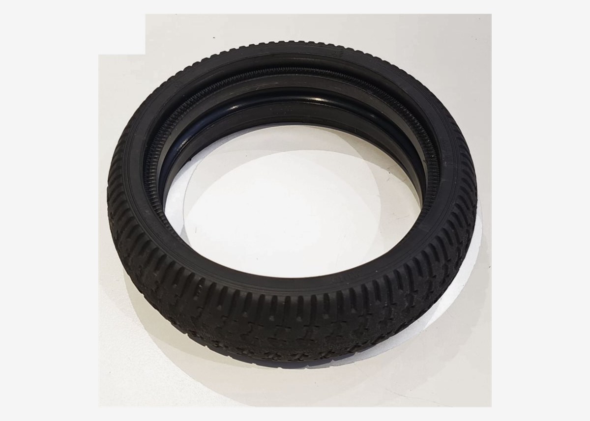 Nitrox M8 - Bak Tire