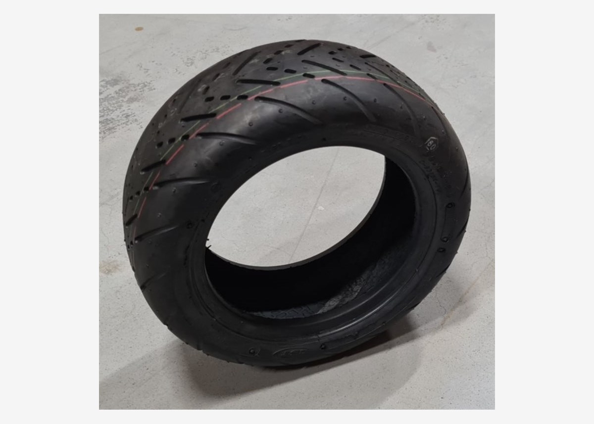 Däck 90/65-6,5 tum RS2400/RS3200 Street