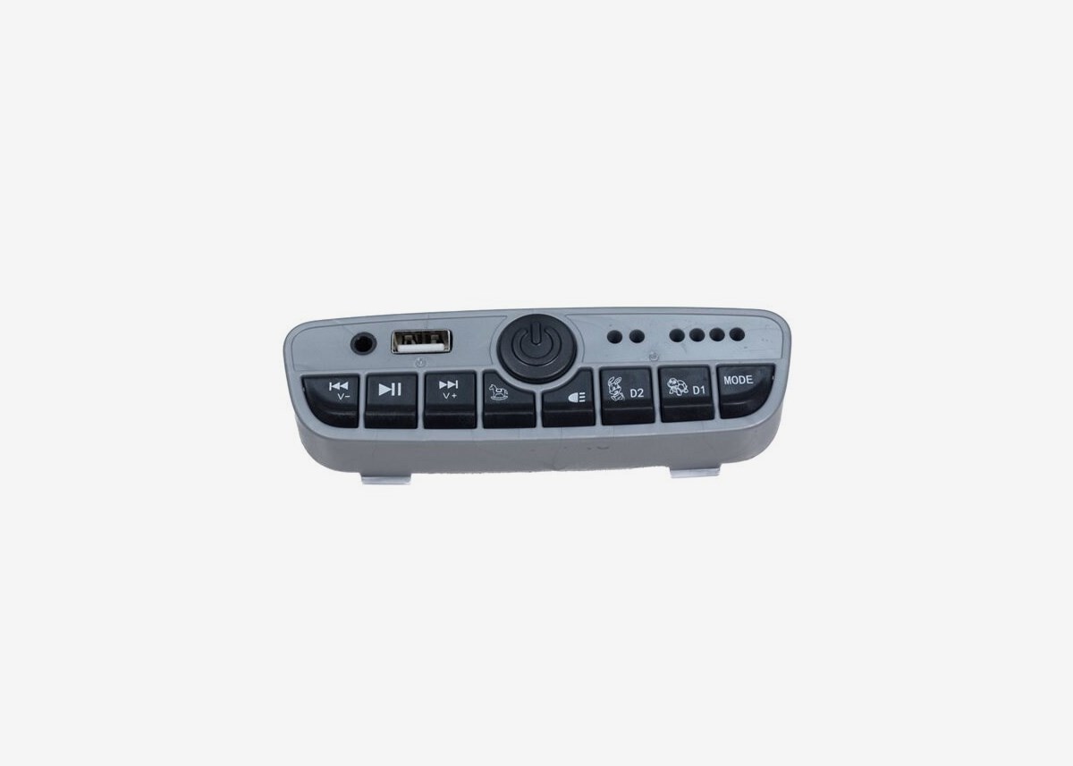 Mercedes Axor - Mediaenhet - Kontrollpanel
