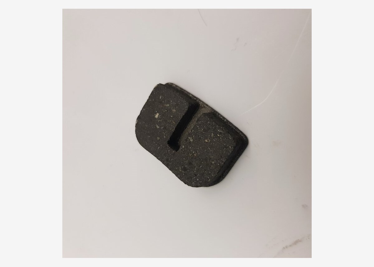 Bromsklossar till Elscooter 250W Lowrider