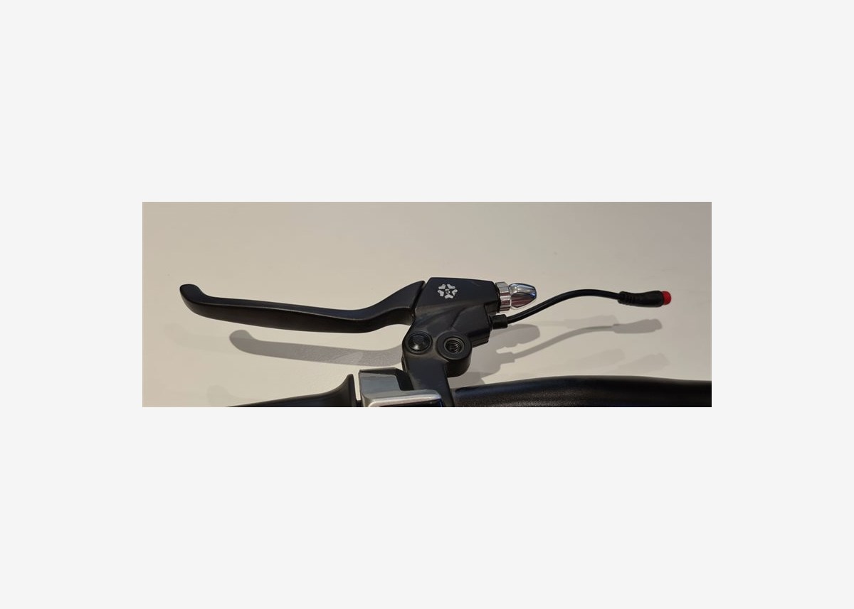 EV-Ultra - Bromshandtag - Vänster - Refurb