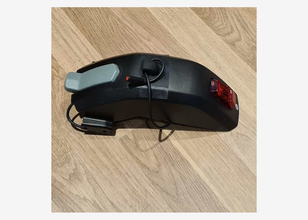Bagskærm - Mad Air 250W