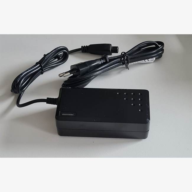 Laturi 36V 1,5A Litium - MiniXlr 9mm