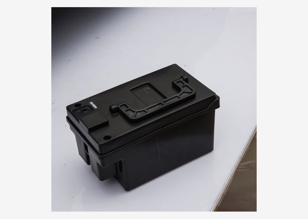 Extra Batteripaket till Mercedes G63 6x6 12V - 14Ah