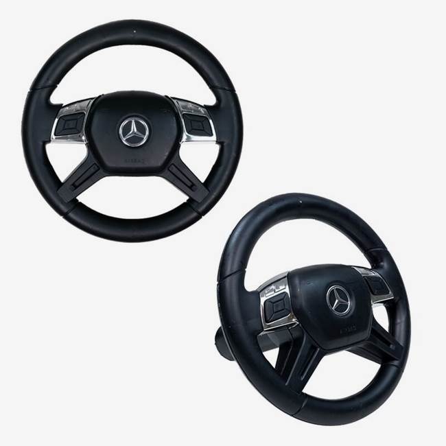 Mercedes Benz G63 AMG 6x6 - Steering wheel