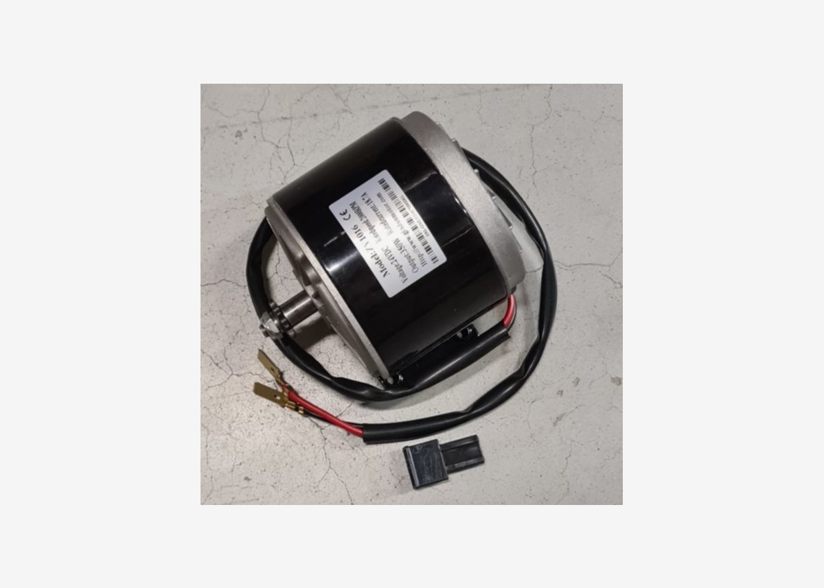 Elmotor 350W 24V med fästplatta Svart Kontakt 2000RPM