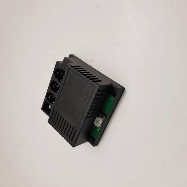 Elektronikbox JR1705RX Beamer i4
