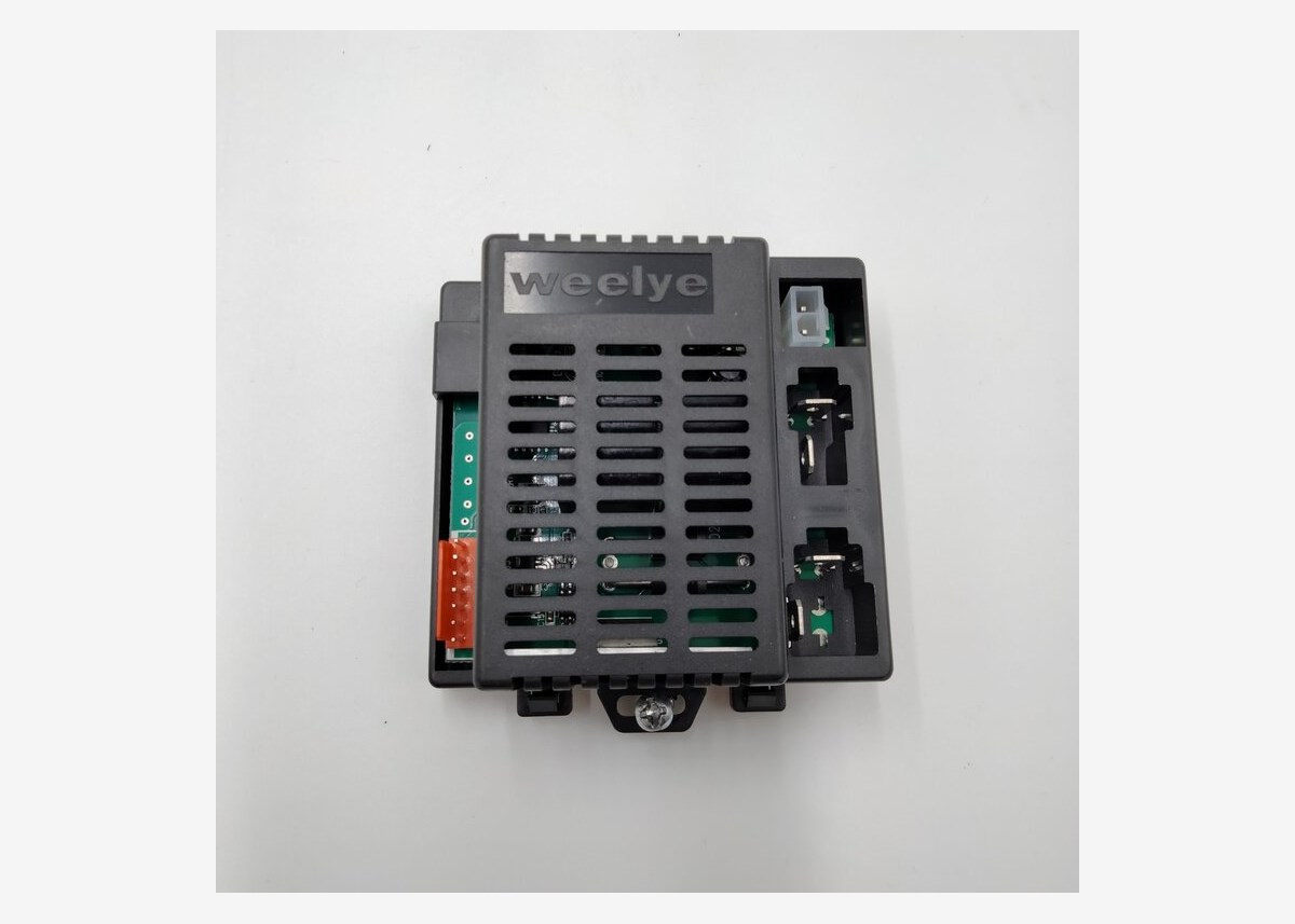 Elektronikbox Weelye RX18 till elbil GL63, 300S, Lambo och Jaguar