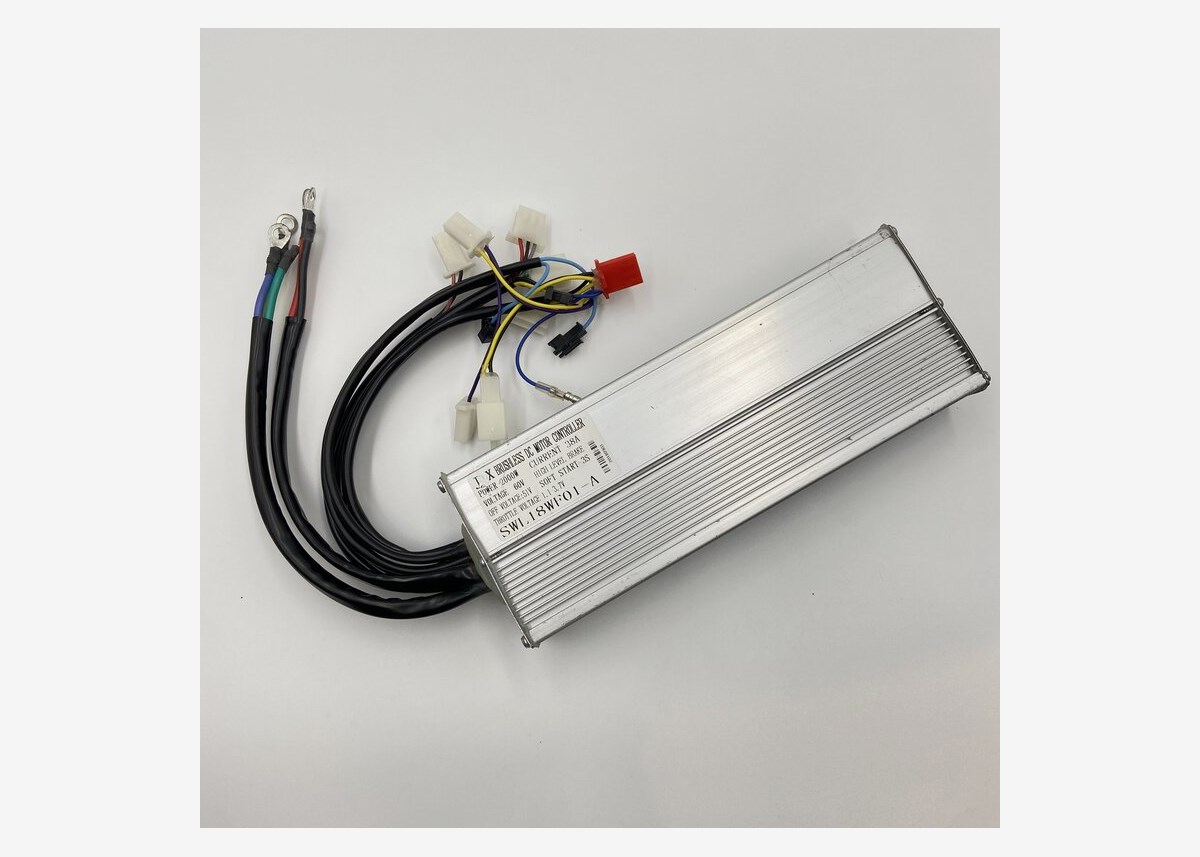 Elektronikboks 2000W-60V til Velocifero Mad Truck